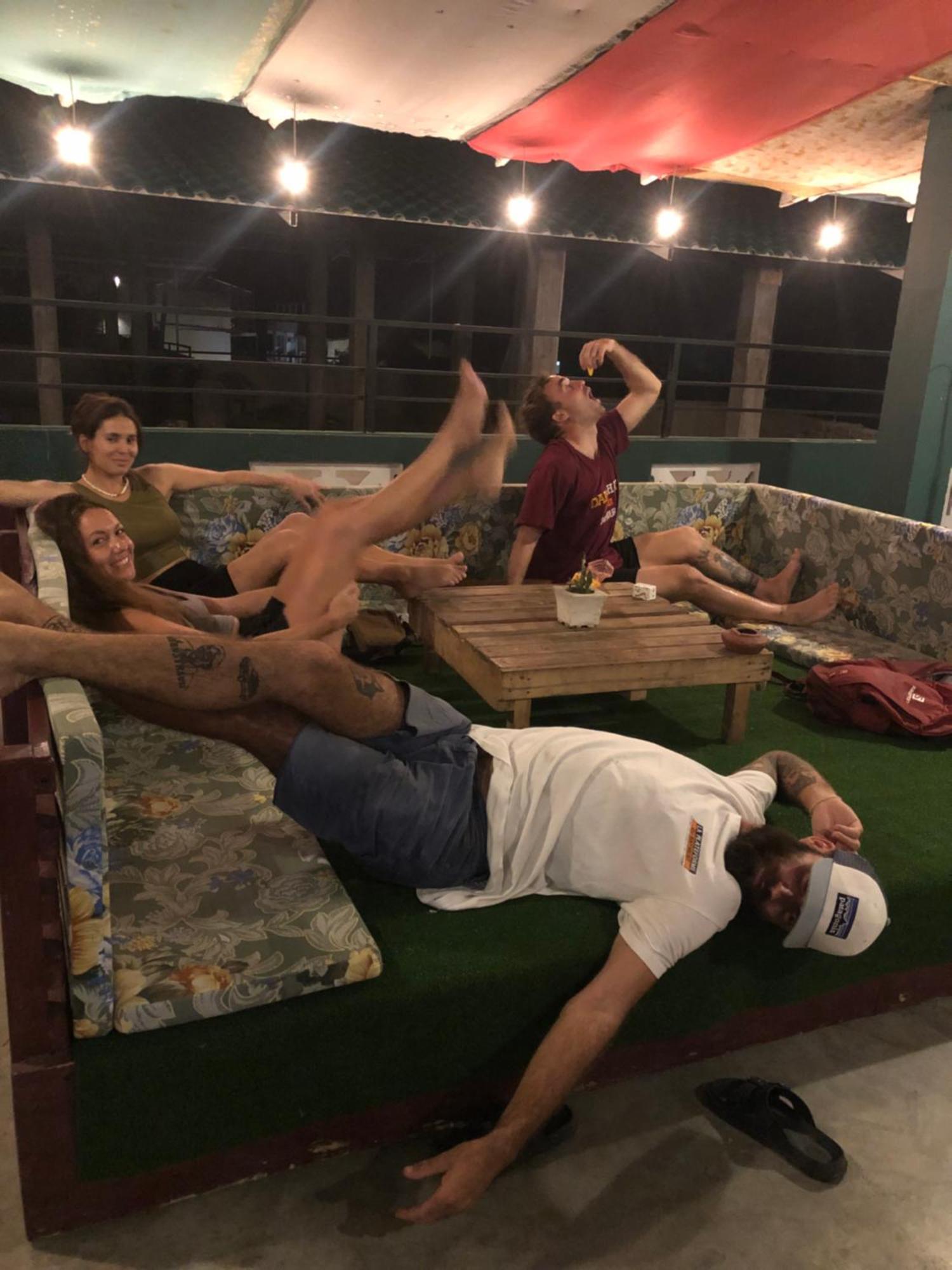 Beach Break Surf Hostel Велигама Экстерьер фото