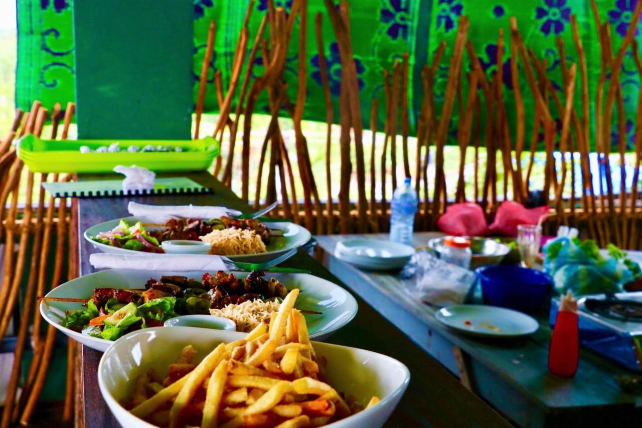 Beach Break Surf Hostel Велигама Экстерьер фото